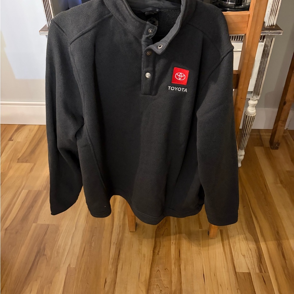 Black Men's Shirt storm creek Toyota XL